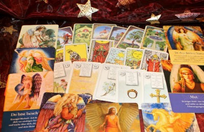 Tarot y videncia en internet