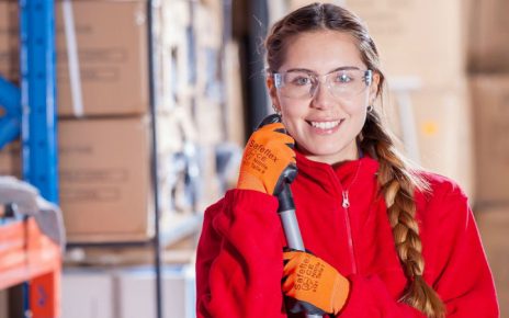 Los uniformes de una empresa de limpieza