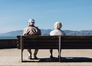 El cuidado de mayores un servicio fundamental