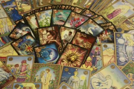 Hechizos de alejamiento en el tarot