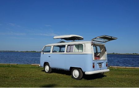 Furgoneta camper para irse de vacaciones